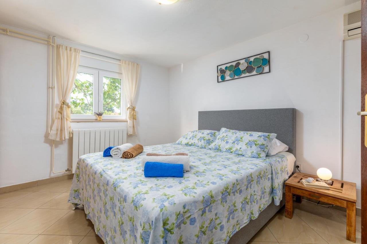 Nature & Sea Holiday Home With Pool Πούλα Εξωτερικό φωτογραφία